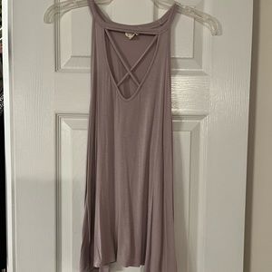 Casual tank, light purple, comfortable and cute. Size M